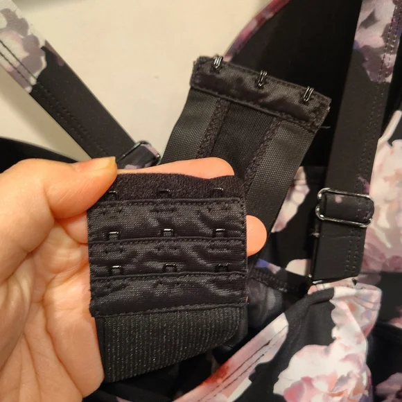 Torrid Floral Padded Tankini Cami Swim Top Sz 2X Built In Bra Retro Rockabilly - Picture 7 of 8